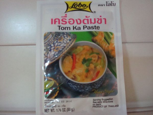 Lobo brand Tom Ka Paste