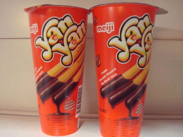 Meiji YanYan Chocolate Flavor
